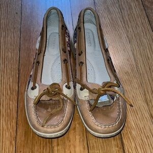 Sperry Women's Tan and White Loafers